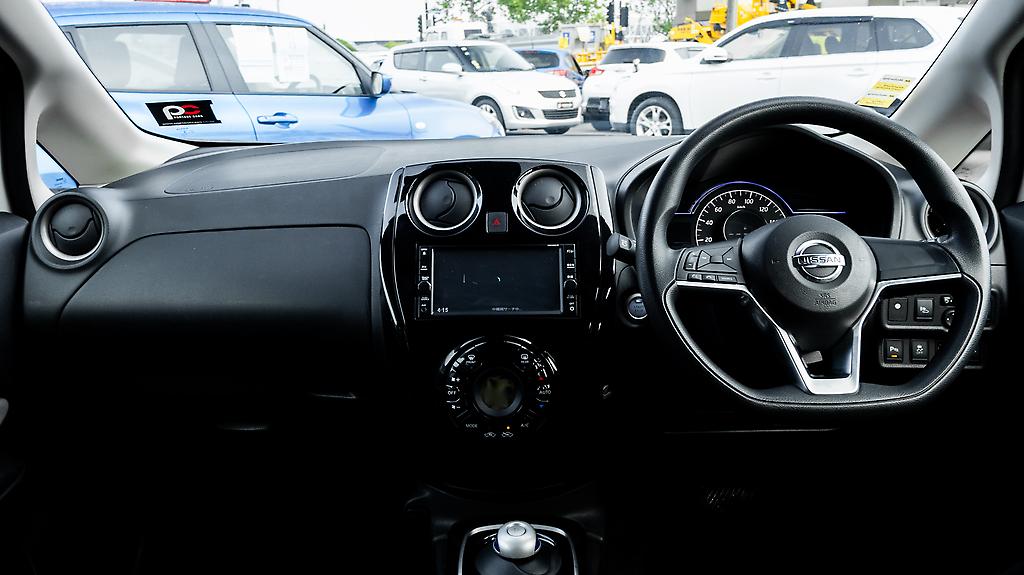 Nissan Note E power, Parking sensor, Push start image 309033