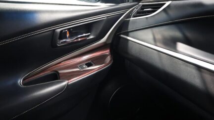 Toyota Harrier Leather, Reverse Camera, NZ Radio image 310338