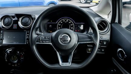 Nissan Note E power, Parking sensor, Push start image 309024