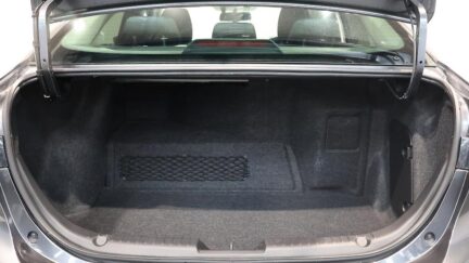 Mazda Axela Hybrid image 310474