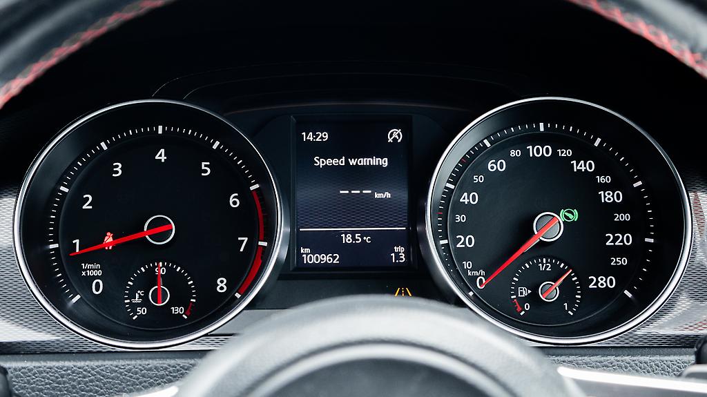 Volkswagen Golf Golf GTI MK7 Tints, Black wheels image 315653