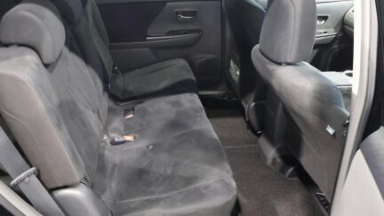 Toyota Prius ALPHA HYBRID image 316073