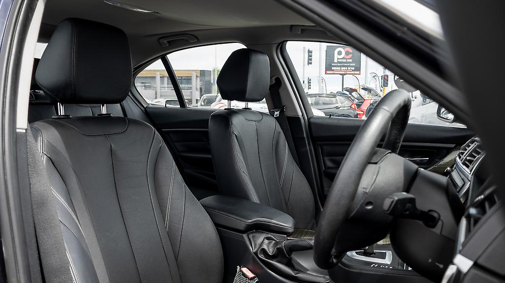 Bmw 320i Leather package, Reverse camera image 316508