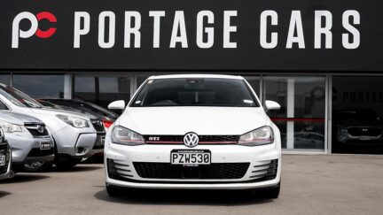 Volkswagen Golf Golf GTI MK7 Tints, Black wheels image 315648