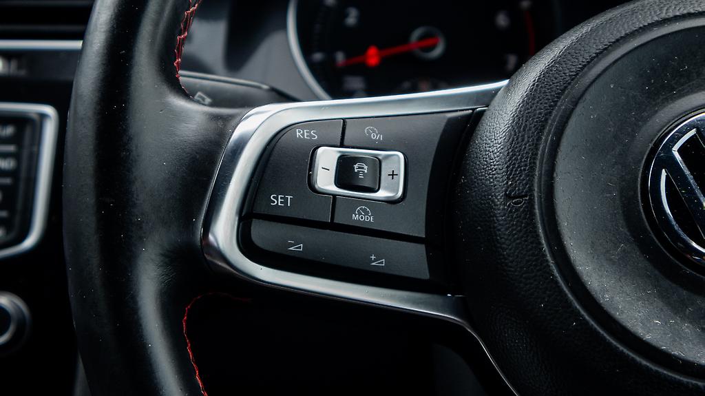 Volkswagen Golf Golf GTI MK7 Tints, Black wheels image 315661