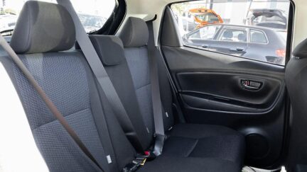 Toyota Vitz F model, Push start image 316879