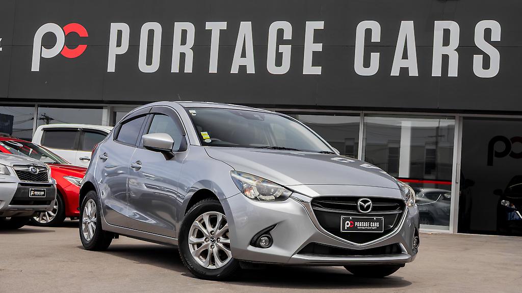 Mazda Demio 13s Skyactiv, Pushbutton image 316697