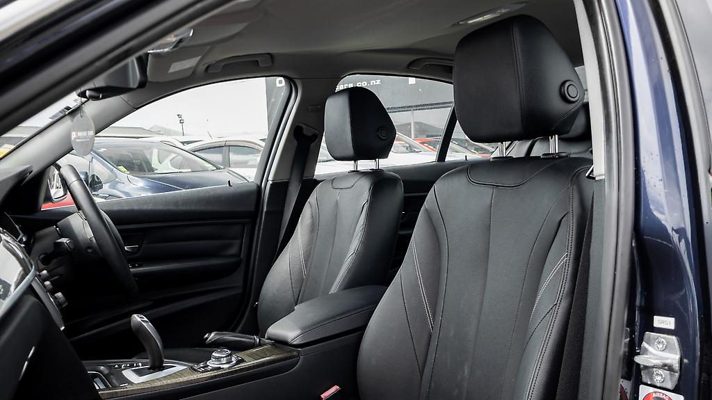 Bmw 320i Leather package, Reverse camera image 316516