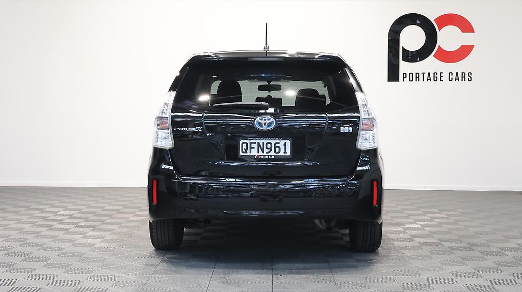 Toyota Prius ALPHA HYBRID image 316069