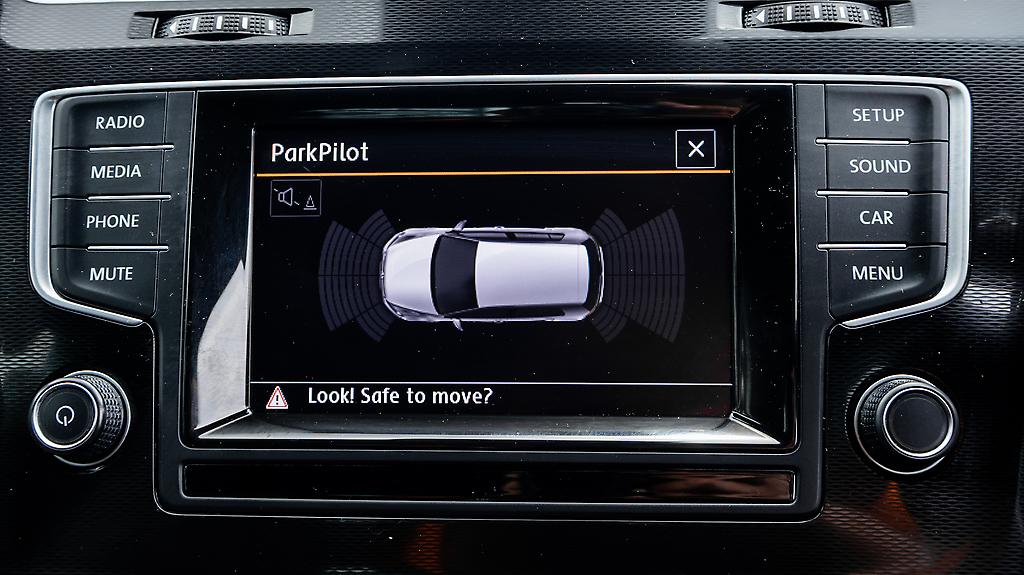 Volkswagen Golf Golf GTI MK7 Tints, Black wheels image 315663