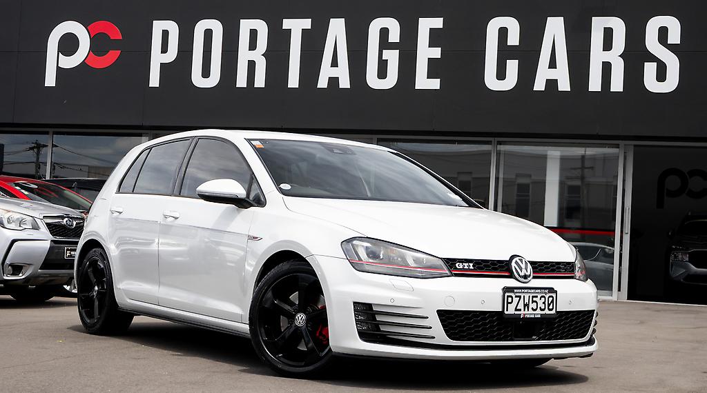 Volkswagen Golf Golf GTI MK7 Tints, Black wheels image 315646