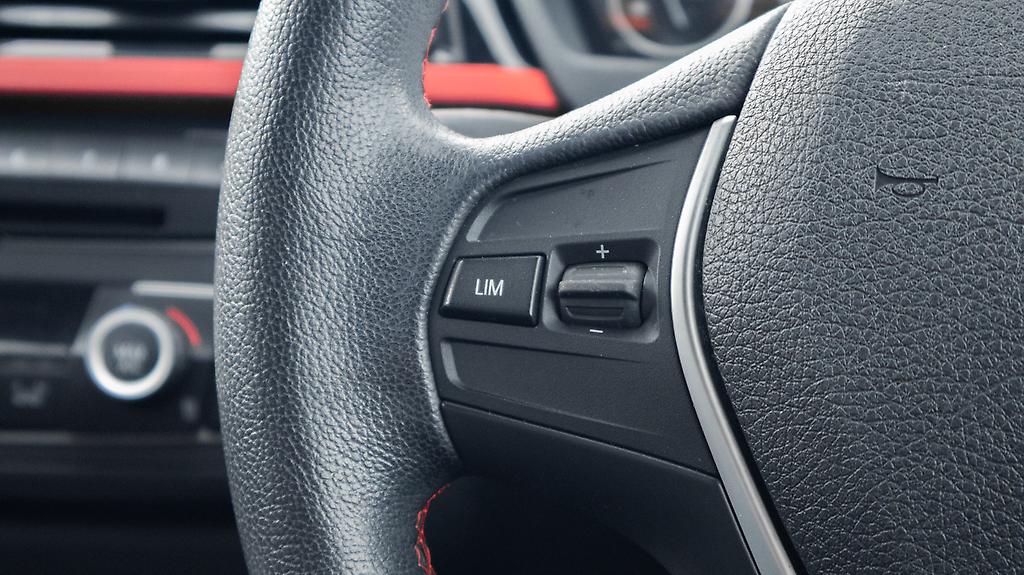 Bmw 320i Leather PKG Sports Tints image 316556