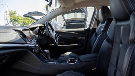 Holden Commodore VF SV6 SDN AT NZ NEW image 314753