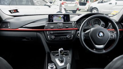 Bmw 320i Leather PKG Sports Tints image 316547