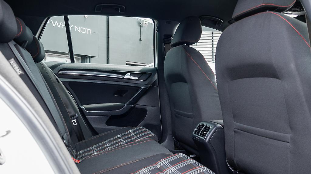 Volkswagen Golf Golf GTI MK7 Tints, Black wheels image 315655