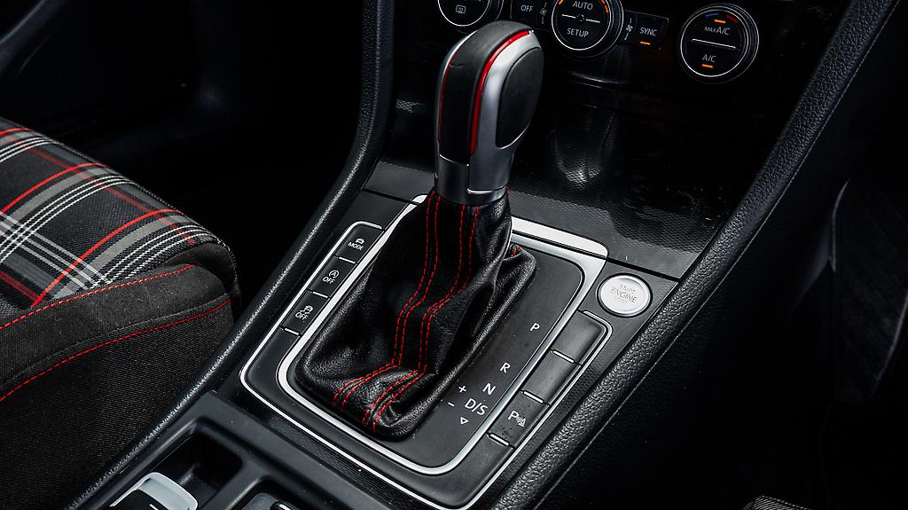 Volkswagen Golf Golf GTI MK7 Tints, Black wheels image 315662