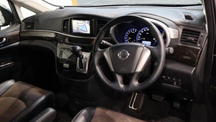 Nissan Elgrand 3.5 Highway Star image 319518