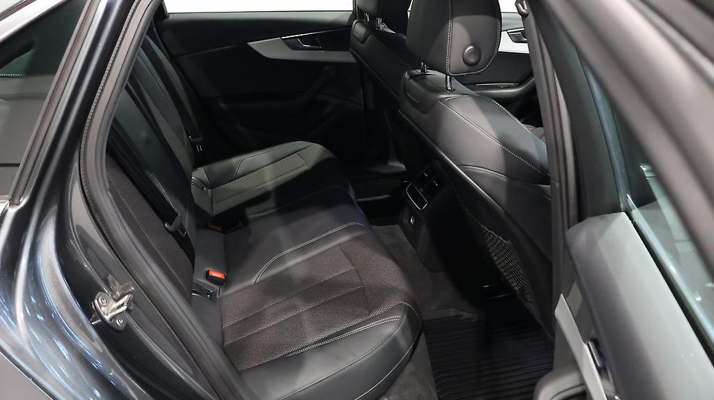 Audi A4 S-Line image 319650