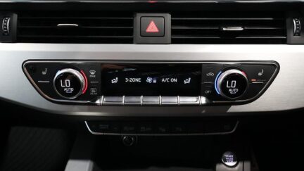 Audi A4 S-Line image 319658