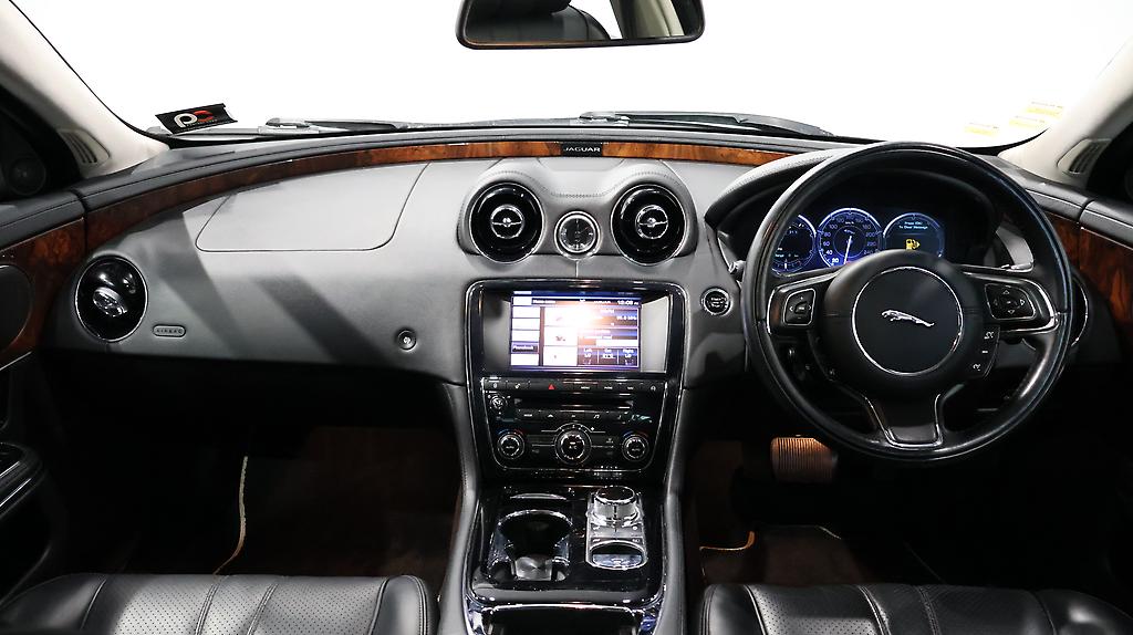 Jaguar Xj XJL 3.0L V6 Supercharged image 318129