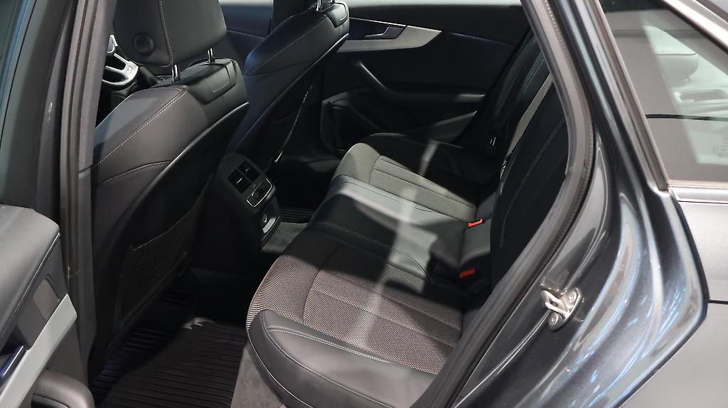 Audi A4 S-Line image 319649