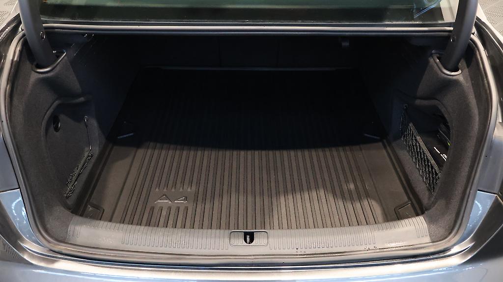 Audi A4 S-Line image 319647