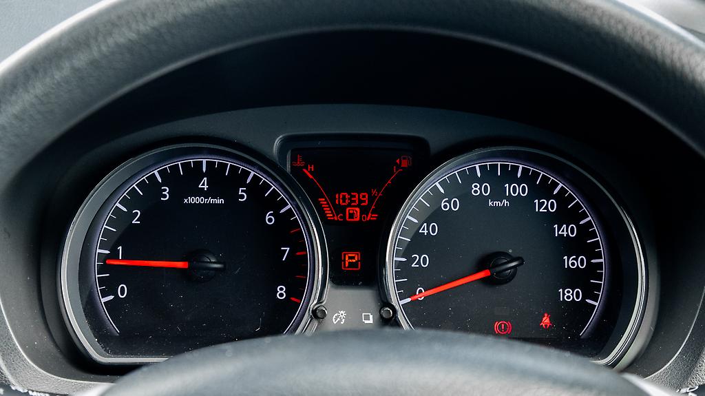 Nissan Note Parking sensor, push start image 318747