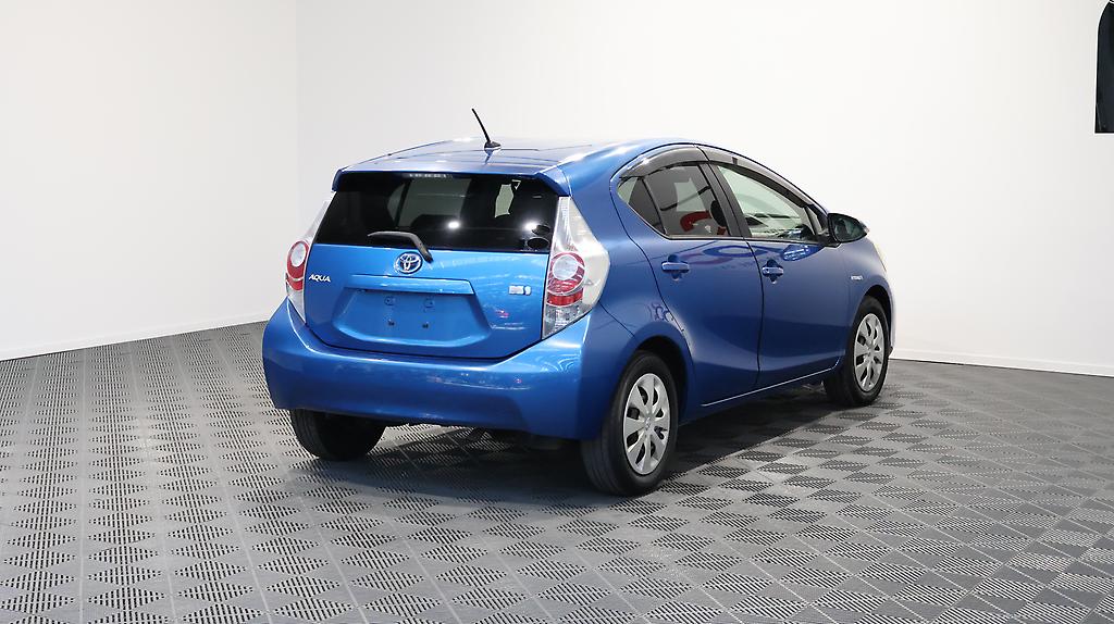 Toyota Aqua image 317993