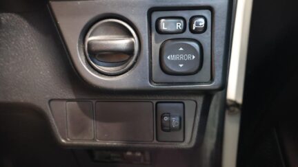 Toyota Corolla AXIO image 318347