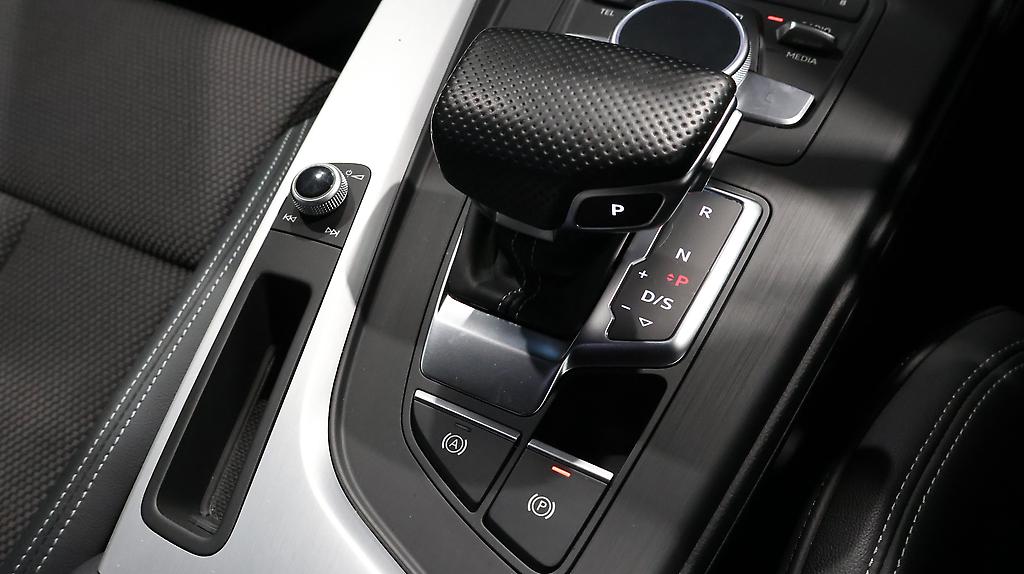 Audi A4 S-Line image 319657