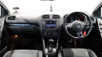 Volkswagen Golf 1.4L TSI image 319492