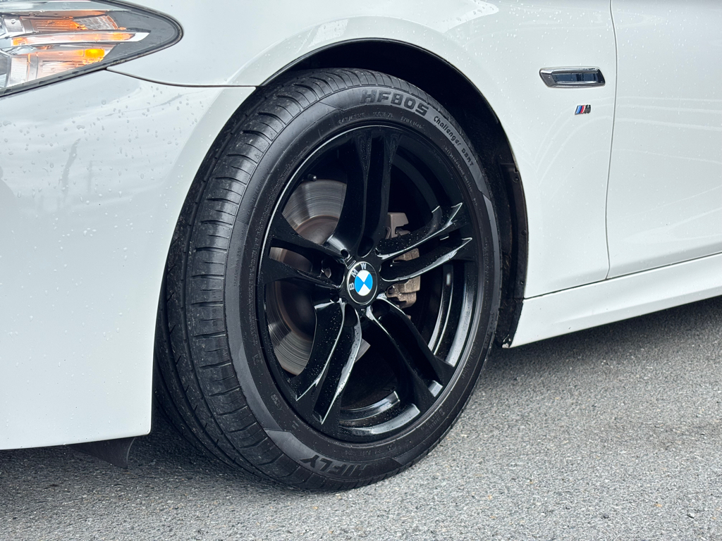 Bmw 523i M-Sport Touring Wagon image 319422