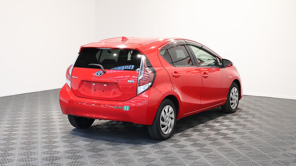 Toyota Aqua Push Button Start – Facelift image 318402