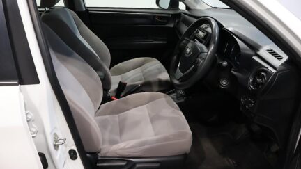 Toyota Corolla AXIO image 318339