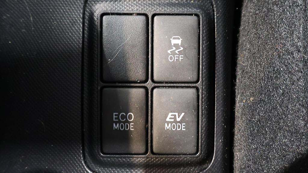 Toyota Aqua Push Button Start – Facelift image 318418